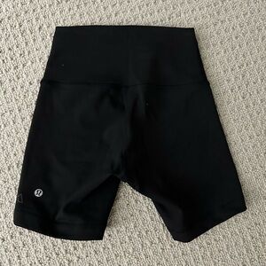 NWOT Lululemon/Bauer align shorts size 4